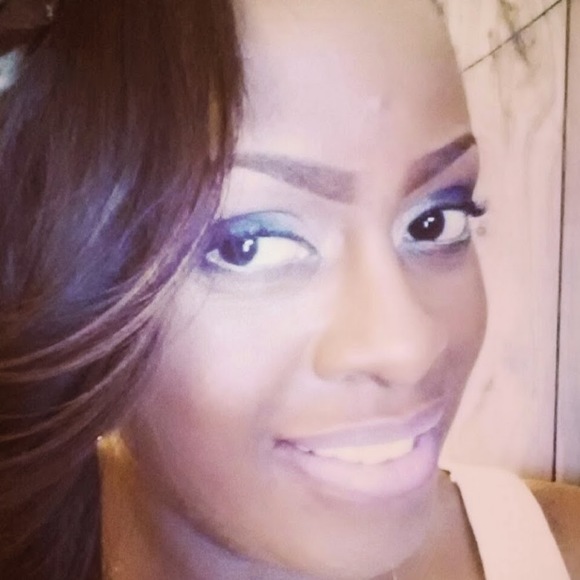 Meet your Posher, Damali - Picture 1 of 1